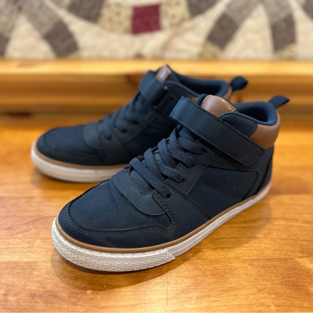 Children’s Place sneakers! Almost new!